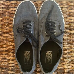 Vans fashion sneakers shoes men’s 10.5 women’s 12 gray white